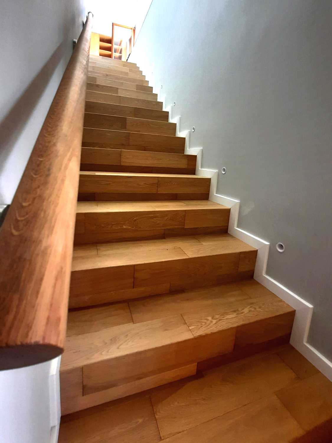 HMK Nábytok zákazkové stolárstvo